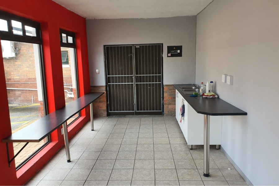 Commercial Property for Sale in Fairview Eastern Cape